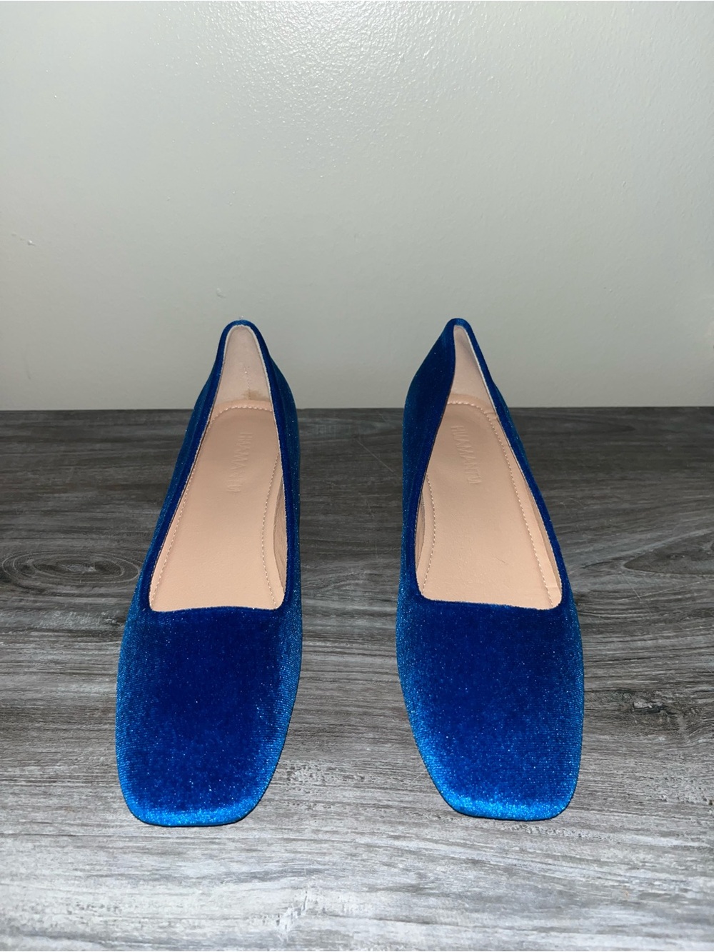 Blue Velvet Women's Square-Toe 1 inch Flats